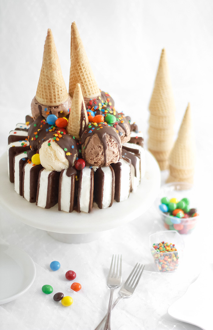 Easy Birthday Cake
 Easy Ice Cream Sandwiches Cake