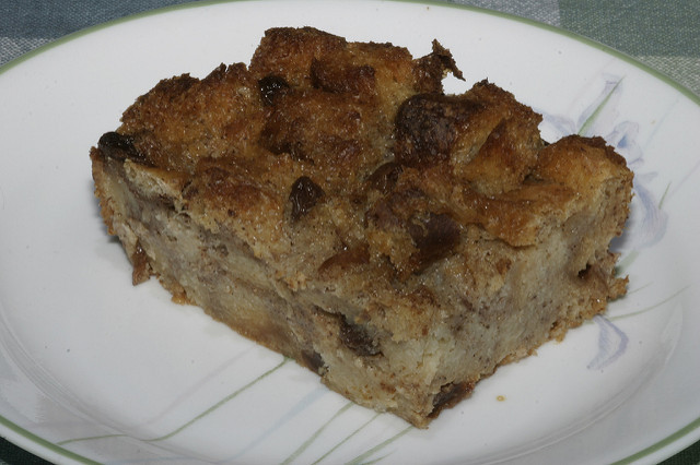 Easy Bread Pudding Recipe
 Simple Bread Pudding