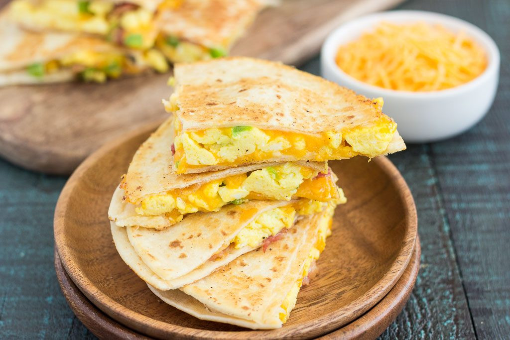 Easy Breakfast Recipes With Eggs
 Easy Breakfast Quesadillas Plus a Video  Pumpkin N Spice