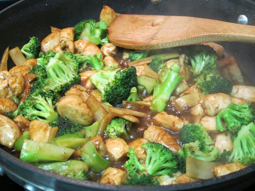 Easy Chicken And Broccoli Recipes
 3 Easy Chicken Recipes With Broccoli Herbs And Potatoes