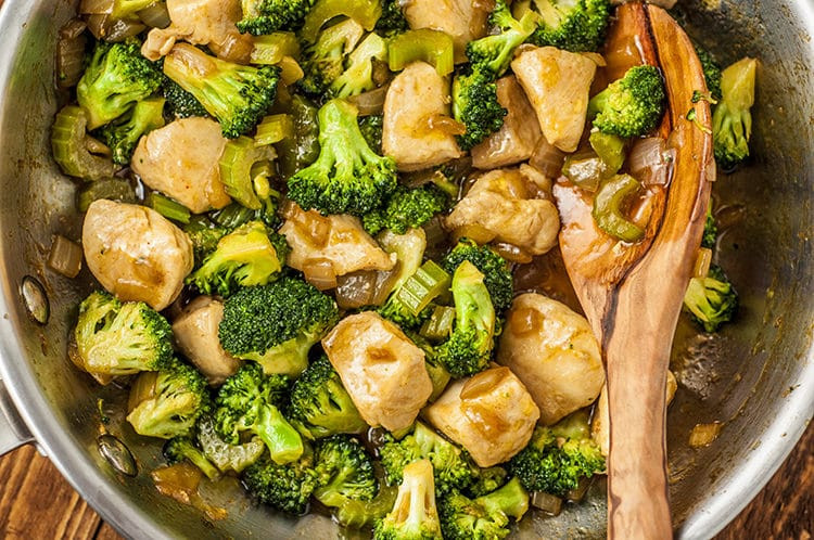 Easy Chicken And Broccoli Recipes
 e Skillet Chicken and Broccoli Dinner