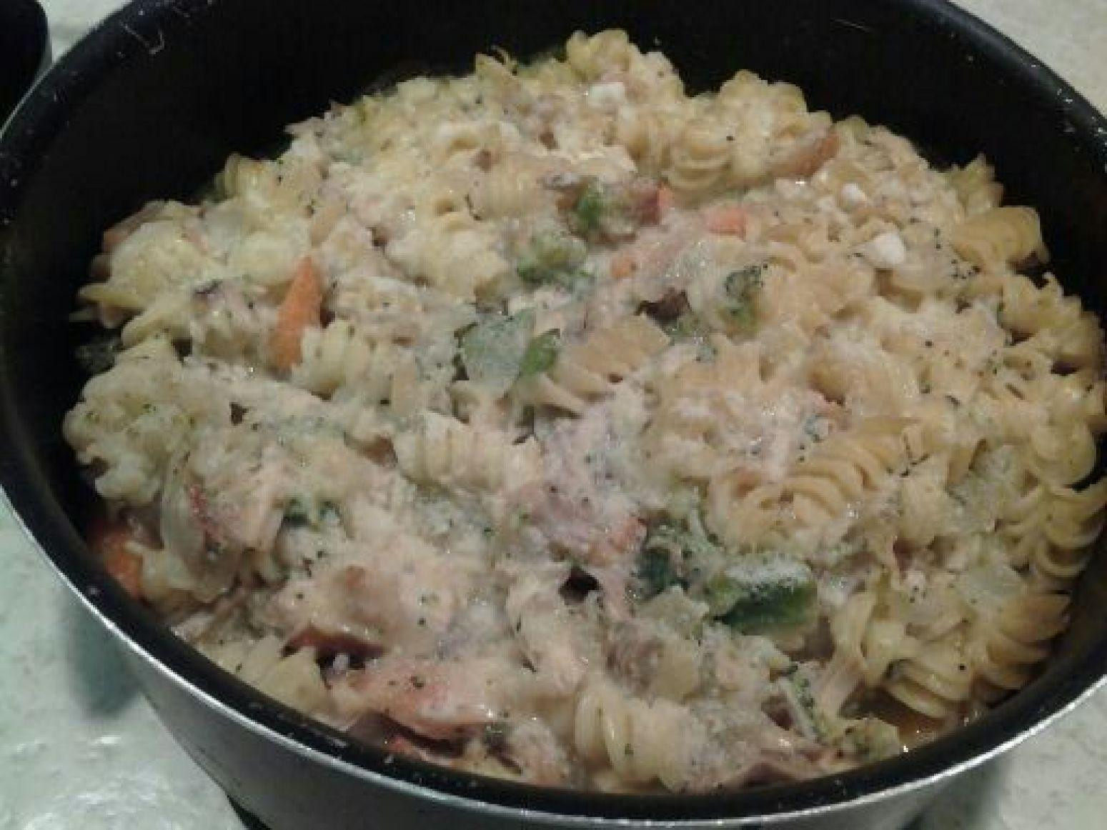 Easy Chicken Pasta Casserole
 Easy Chicken Pasta Casserole Recipe