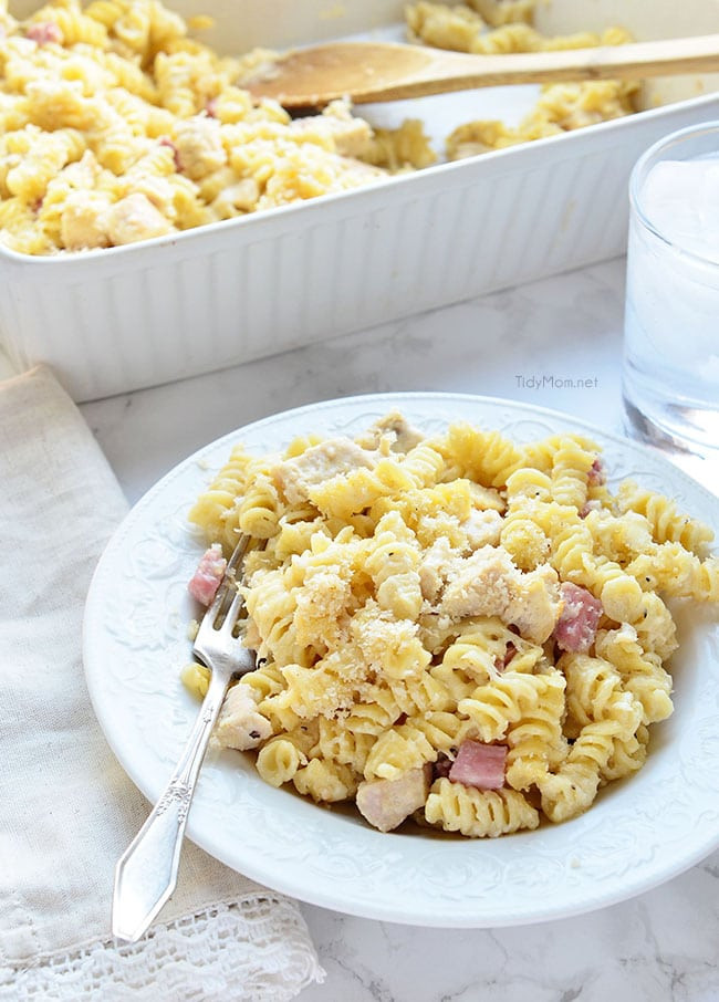 Easy Chicken Pasta Casserole
 Chicken Cordon Bleu Pasta Bake