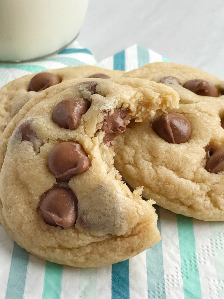 Easy Chocolate Chip Cookies
 Easy Bisquick Chocolate Chip Cookies To her as Family