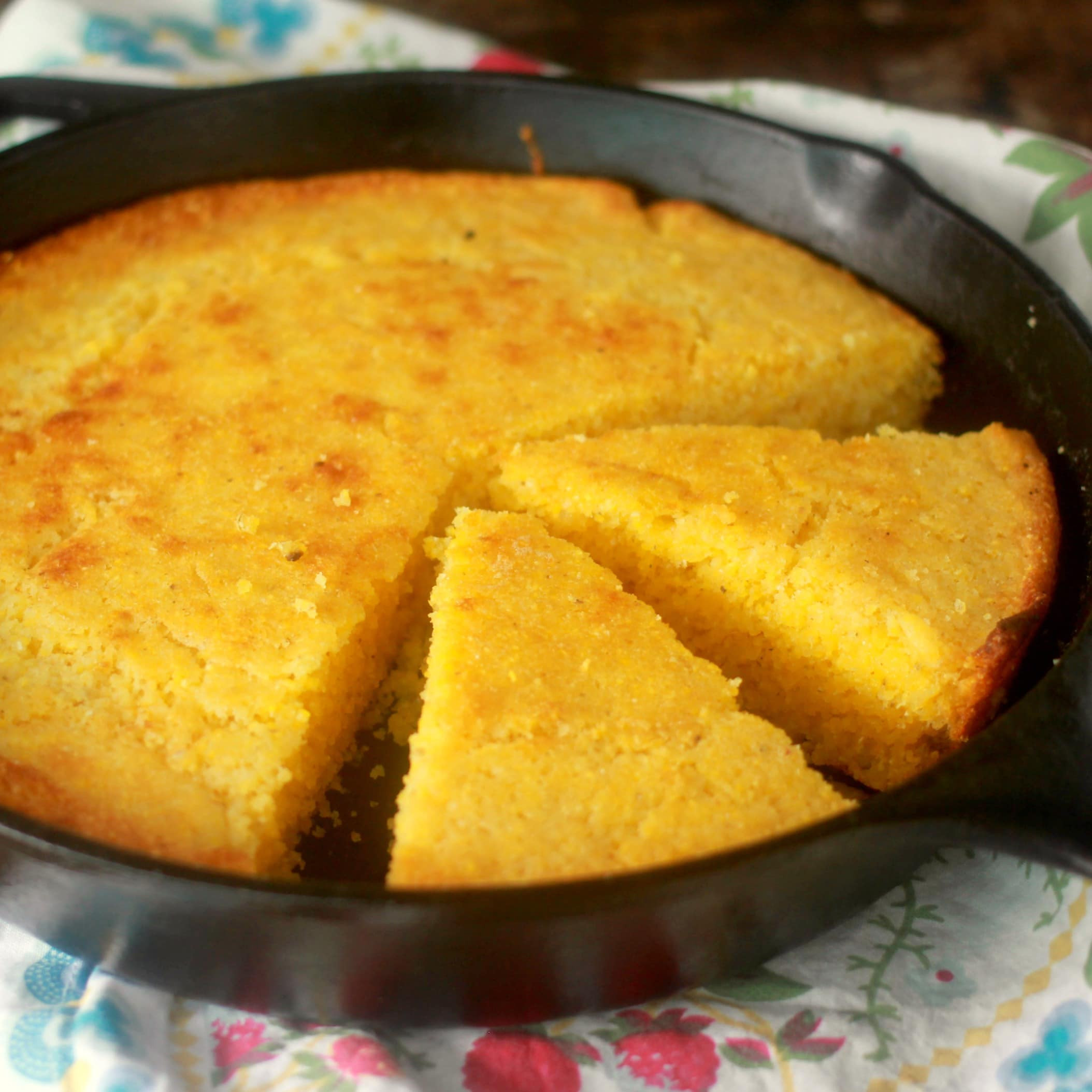 Easy Corn Bread
 Easy Cornbread Recipe — Dishmaps