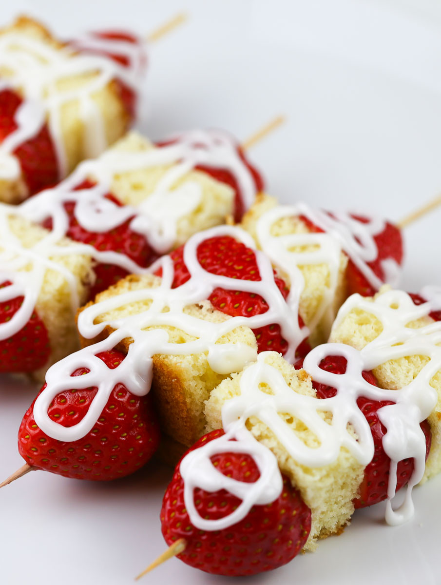 Easy Dessert For Large Group
 Strawberry Kabobs for a Crowd