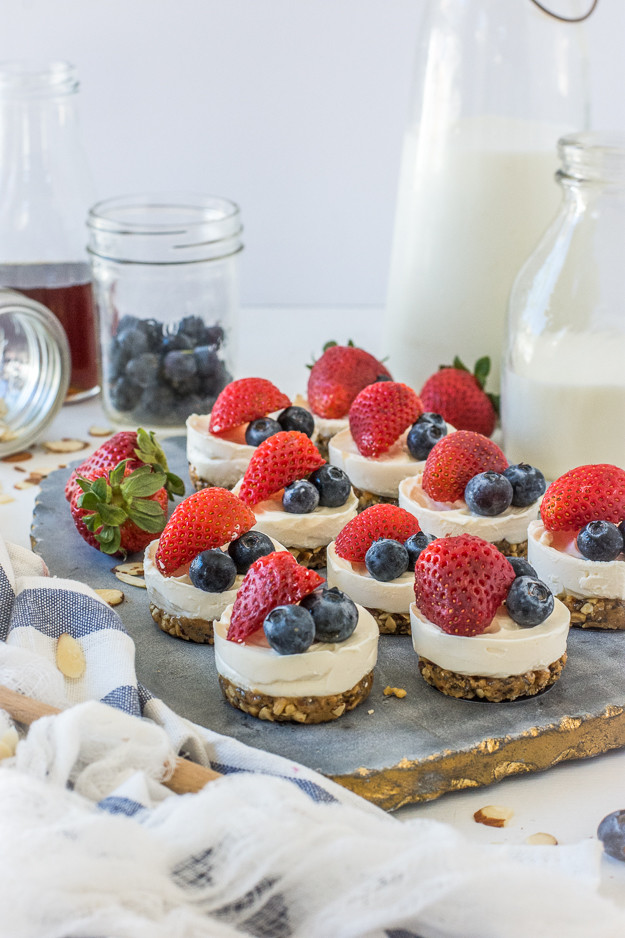 Easy Gluten Free Desserts To Make
 Simple 4 Ingre nt No Bake Mini Cheesecakes Gluten Free