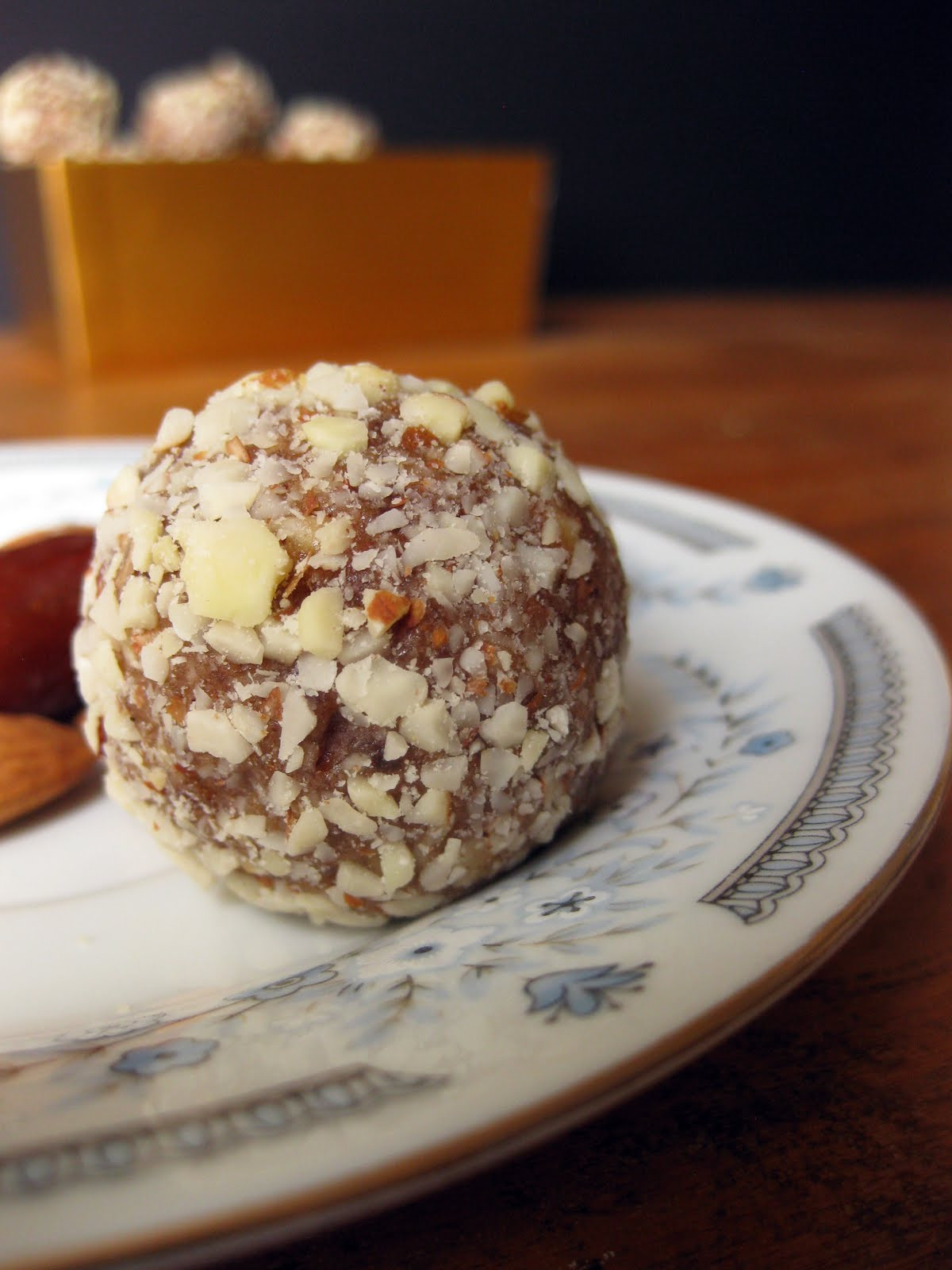Easy Healthy Dessert
 Easy Recipe for Healthy Almond & Date Treats Paleo