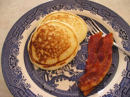 Easy Homemade Pancakes
 50s Housewife Easy Homemade Pancakes