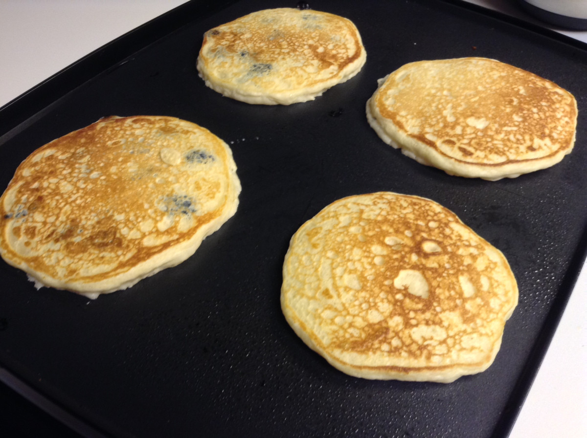 Easy Homemade Pancakes
 Easy Homemade Pancakes – Scratch this with Sandy