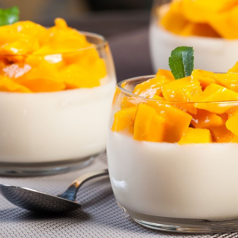 Easy Light Desserts
 This mango panna cotta recipe is very quick and easy to