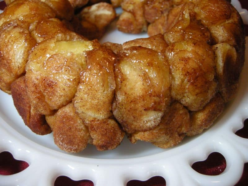 Easy Monkey Bread Recipe With 1 Can Of Biscuits
 Monkey Bread For little Christmas Monkeys