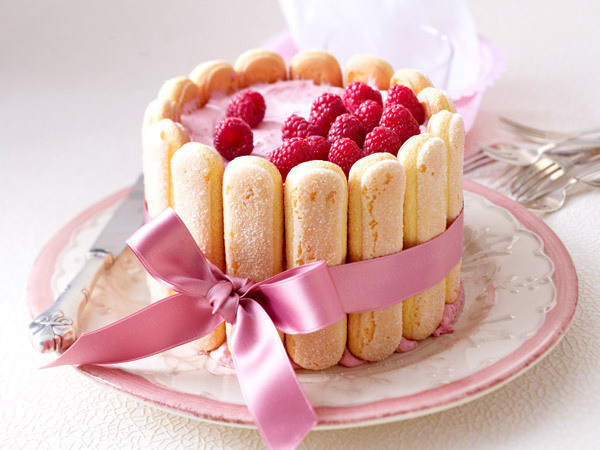 Easy Mother'S Day Desserts
 Easy Mother s Day cake recipe A small raspberry