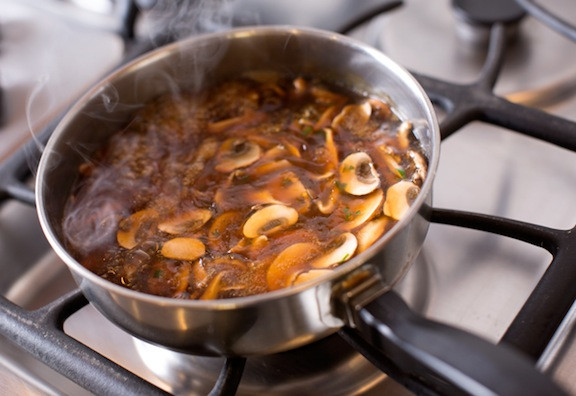 Easy Mushroom Gravy
 Easy Mushroom Gravy