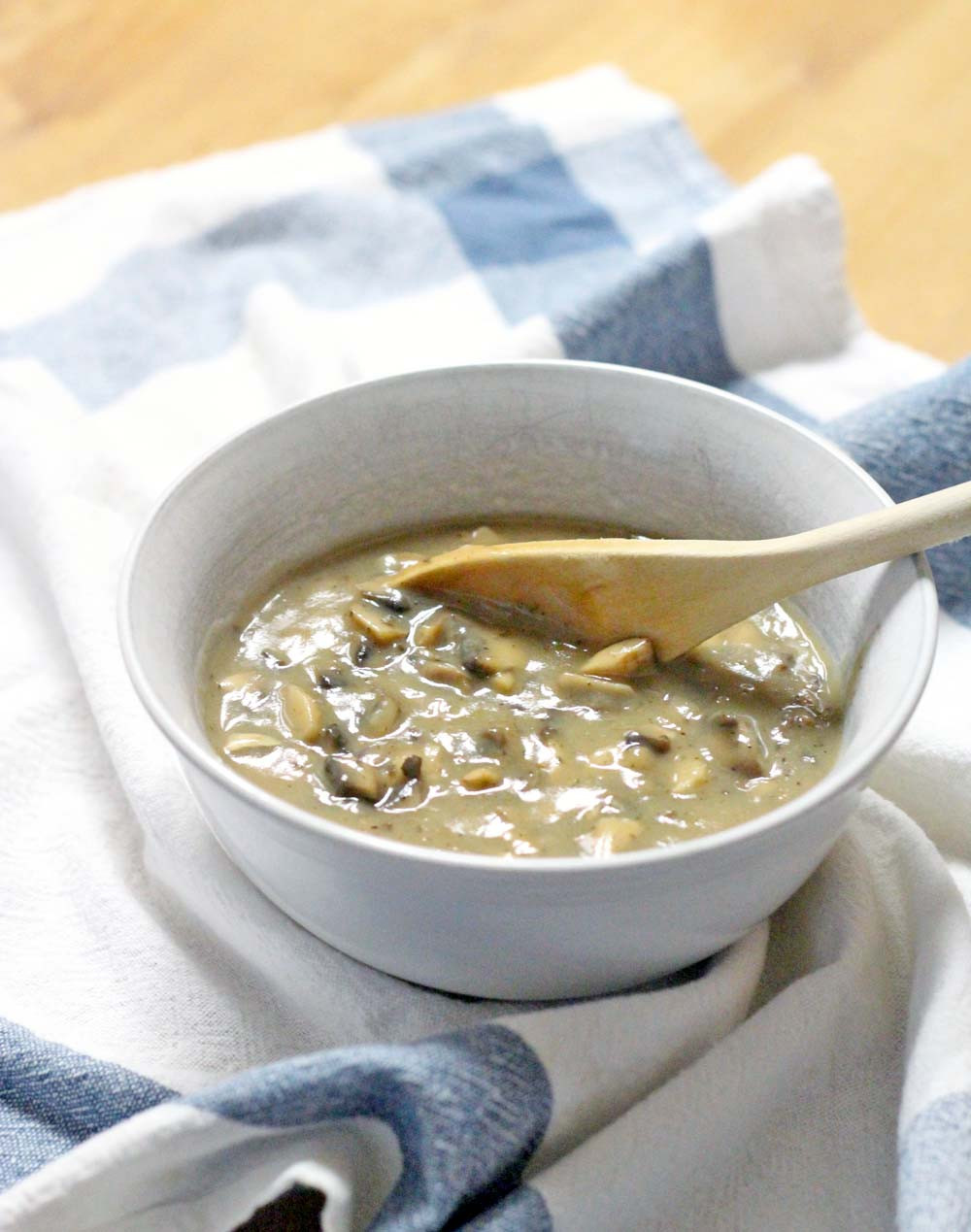 Easy Mushroom Gravy
 easy vegan mushroom gravy