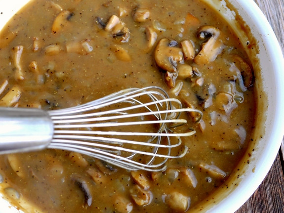 Easy Mushroom Gravy
 Super Easy Mushroom Gravy