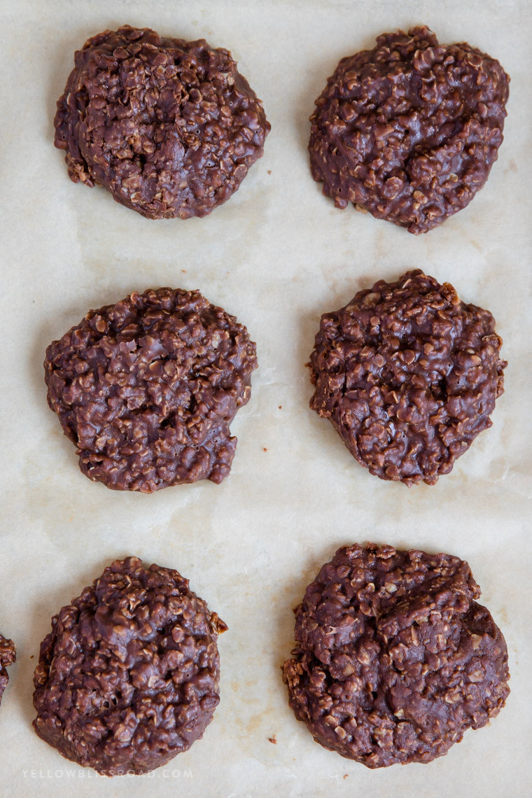 Easy No Bake Cookies
 Chocolate No Bake Cookies with Peanut Butter