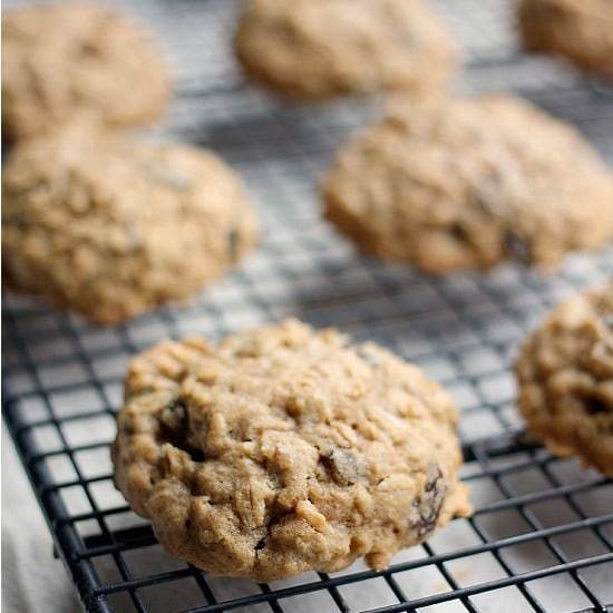 Easy Oatmeal Raisin Cookies
 Easy Oatmeal Raisin Cookie Recipe 6 Ingre nts Baker Bettie