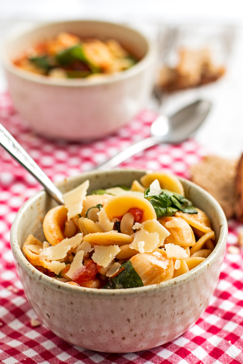 Easy Pasta Dinners
 Easy Pasta e Fagioli