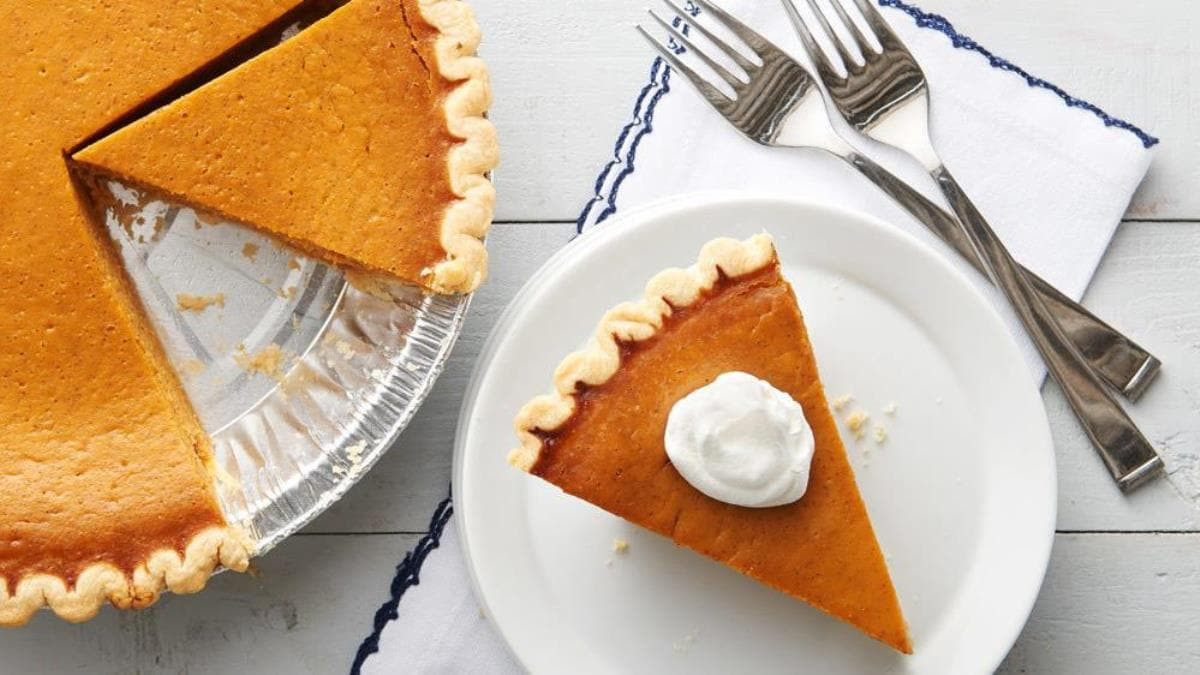 Easy Pumpkin Pie Recipe
 Easy Pumpkin Pie Recipe LifeMadeDelicious