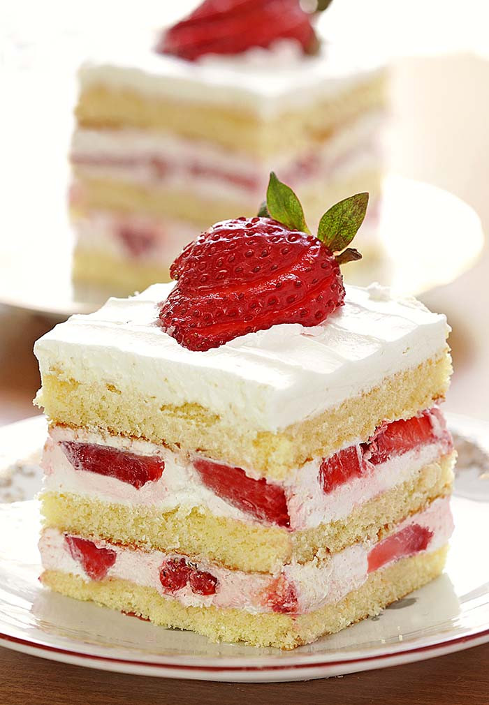 Easy Strawberry Shortcake
 Easy Strawberry Shortcake Sugar Apron