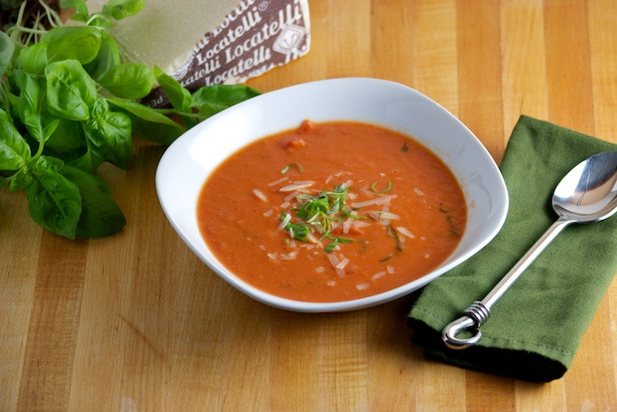 Easy Tomato Basil Soup
 Easy Tomato Basil Soup