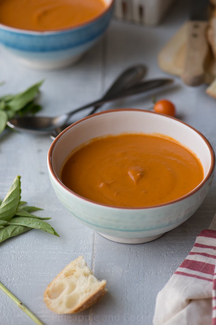 Easy Tomato Soup
 Easy Creamy Tomato Soup