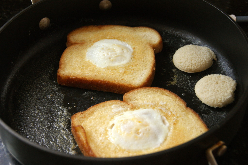 Egg In Bread
 Egg in a Hole