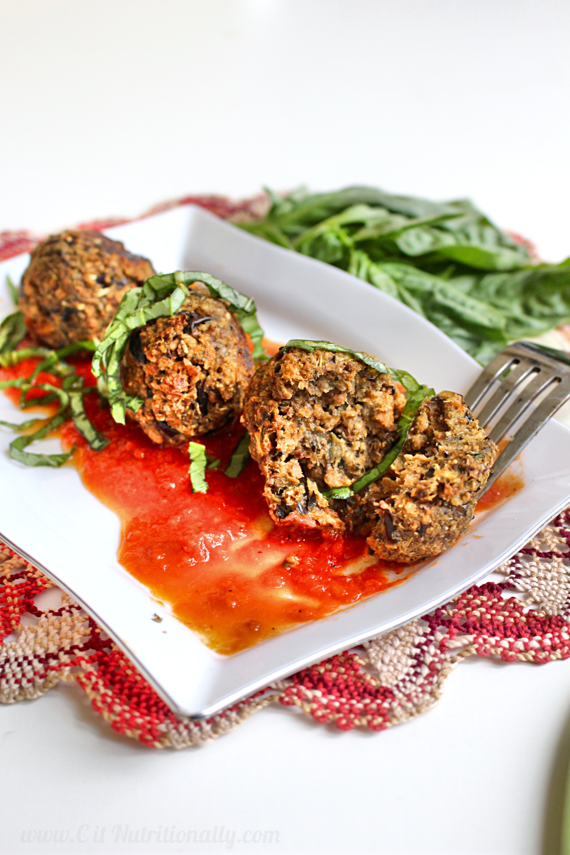 Eggplant Recipes Vegan
 4 Ingre nt Vegan Eggplant Balls C it Nutritionally