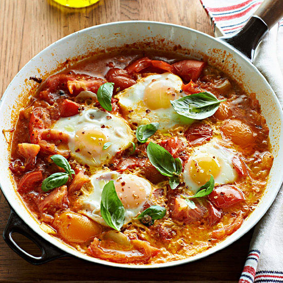 Eggs In Tomato Sauce
 Spicy Poached Eggs in Tomato Sauce