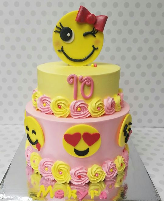 Emoji Birthday Cake
 Emoji cake cake by Pastry Bag Cake Co CakesDecor