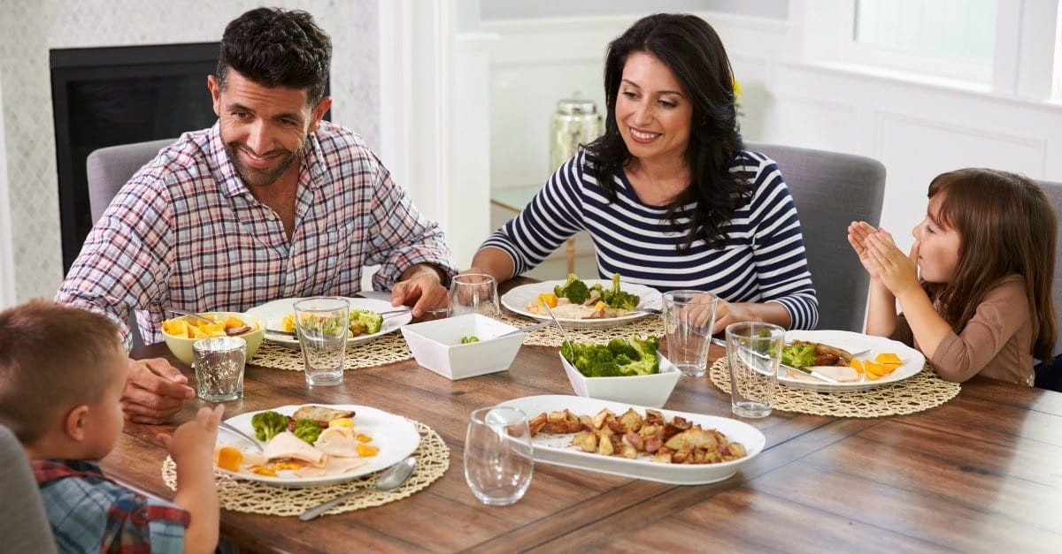Family Dinner Table
 10 Prayers Before Meals Good for Eating and Dinner