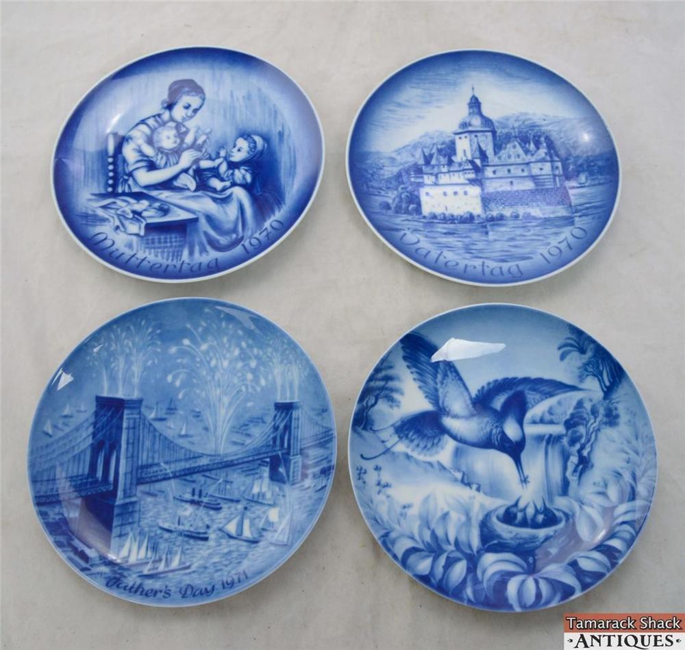 Father'S Day Dinner
 4 Blue Mother s & Father s Day Plates 1970 1971 1972