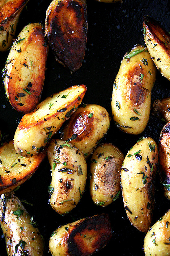 Fingerling Potato Recipe
 Fingerling Potatoes with Rosemary and Thyme Crispy or Not