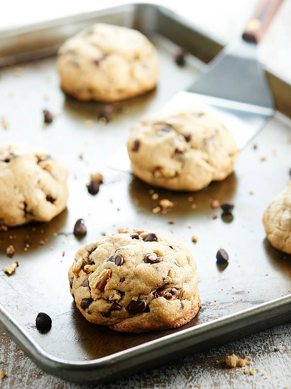 Fluffy Chocolate Chip Cookies
 Fluffy Chocolate Chip Cookies Recipe w Toasted Pecans