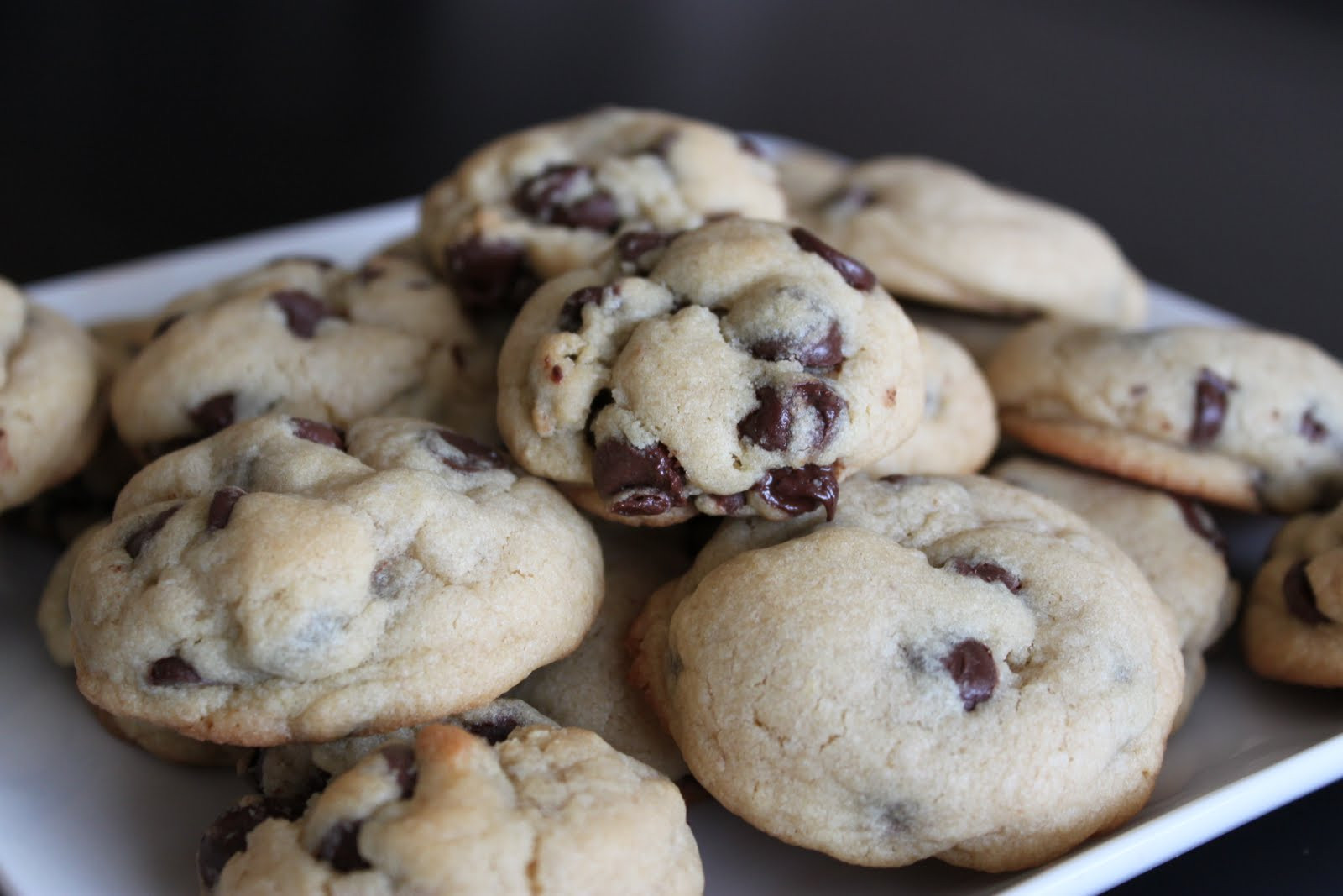 Fluffy Chocolate Chip Cookies
 Cooper Cookin Puffy Chocolate Chip Cookies