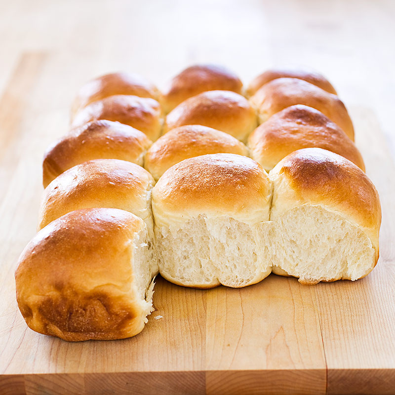 Fluffy Dinner Rolls
 Fluffy Make Ahead Dinner Rolls