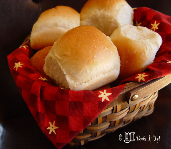 Fluffy Dinner Rolls
 Fluffy Dinner Rolls