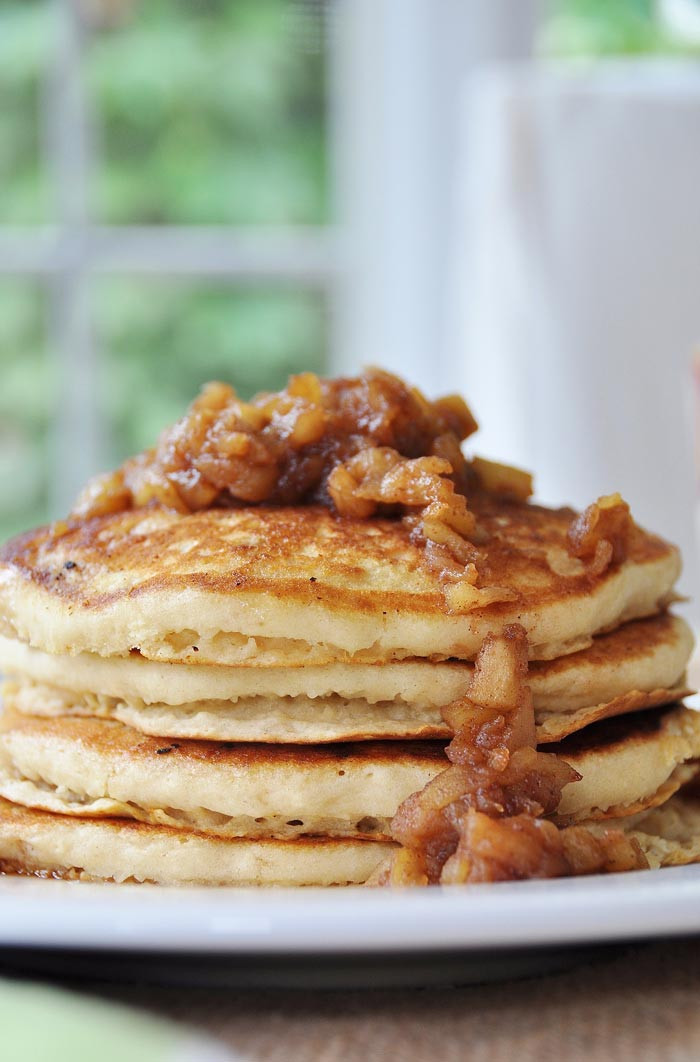 Fluffy Vegan Pancakes
 Old Fashioned Fluffy Vegan Pancakes with Apple Spice