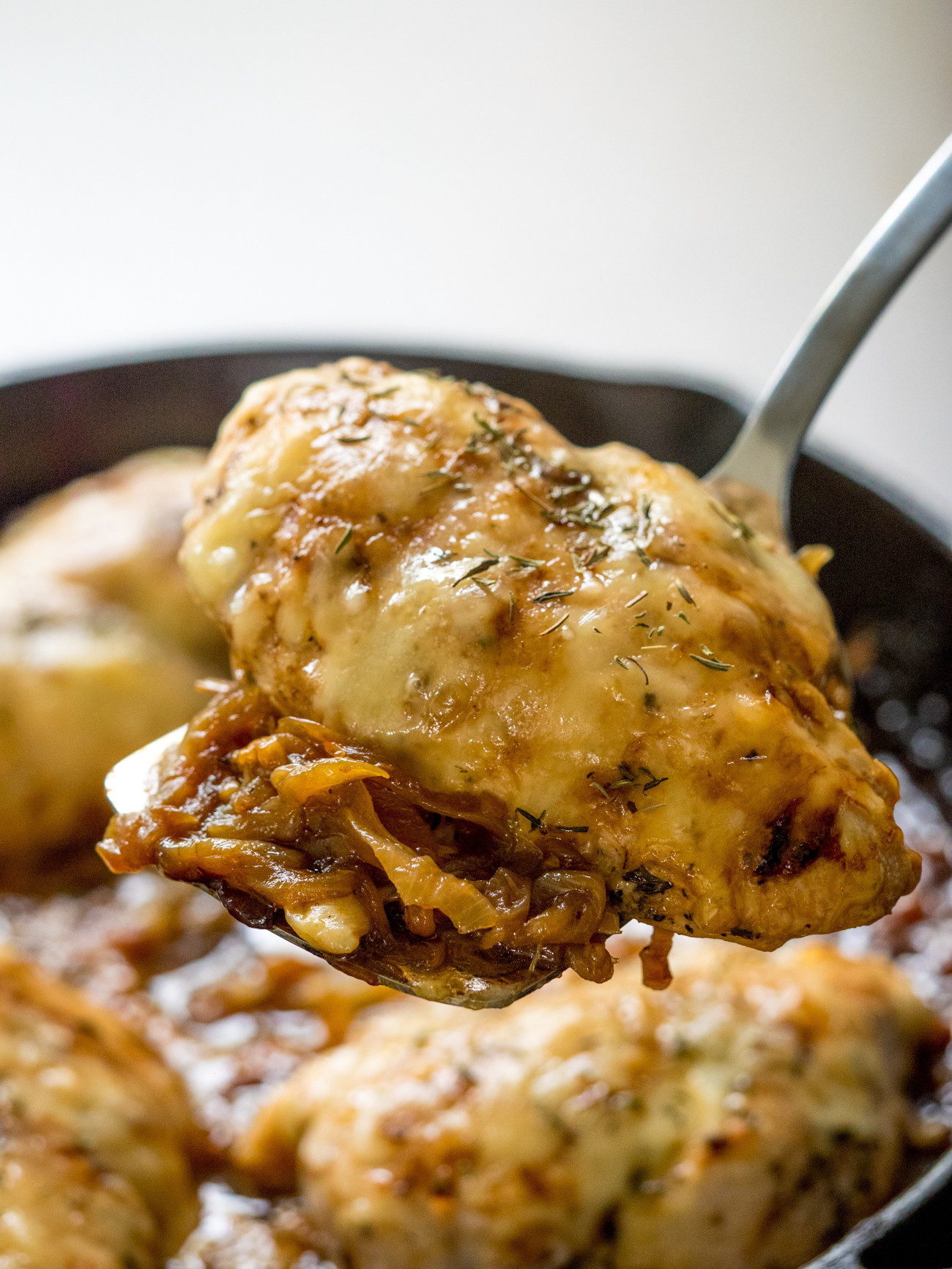 French Onion Chicken Skillet
 French ion Chicken Skillet – 12 Tomatoes