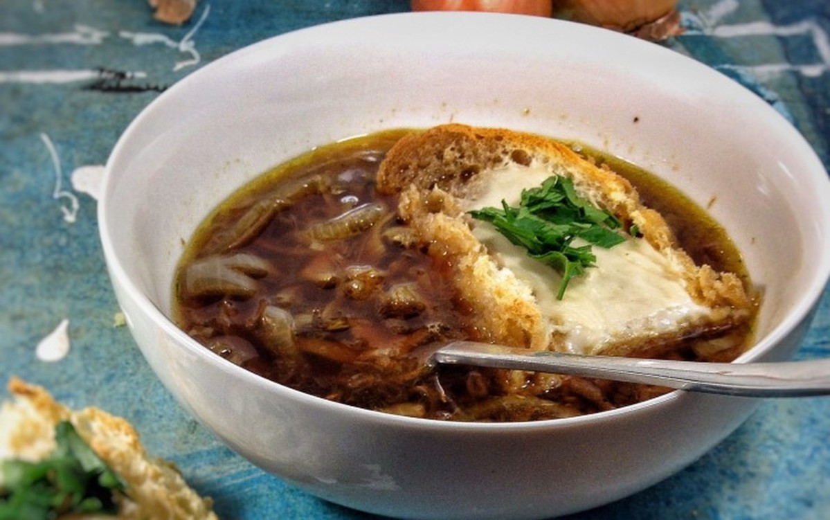 French Onion Soup Cheese
 French ion Soup With Cheese Toasts [Vegan] e Green