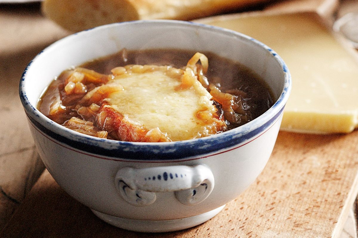 French Onion Soup
 French onion soup Recipes delicious