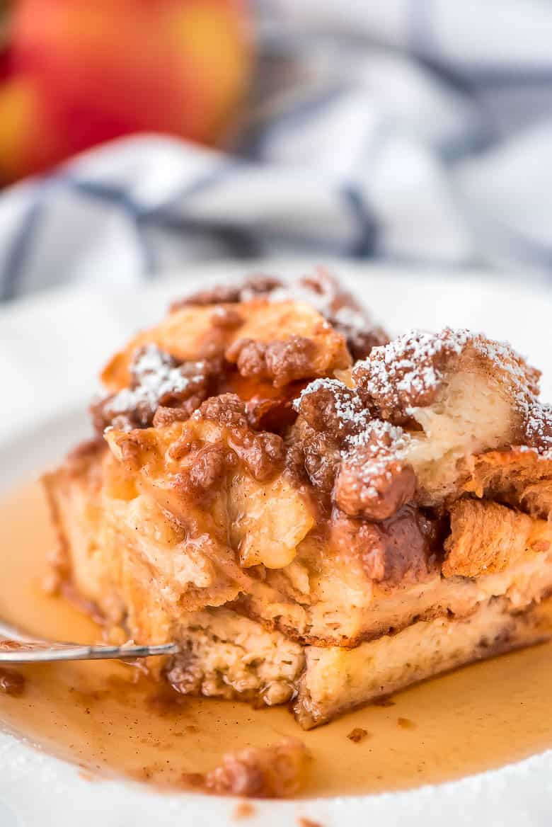 French Toast Casserole With Apples
 Overnight Cinnamon Apple French Toast Casserole