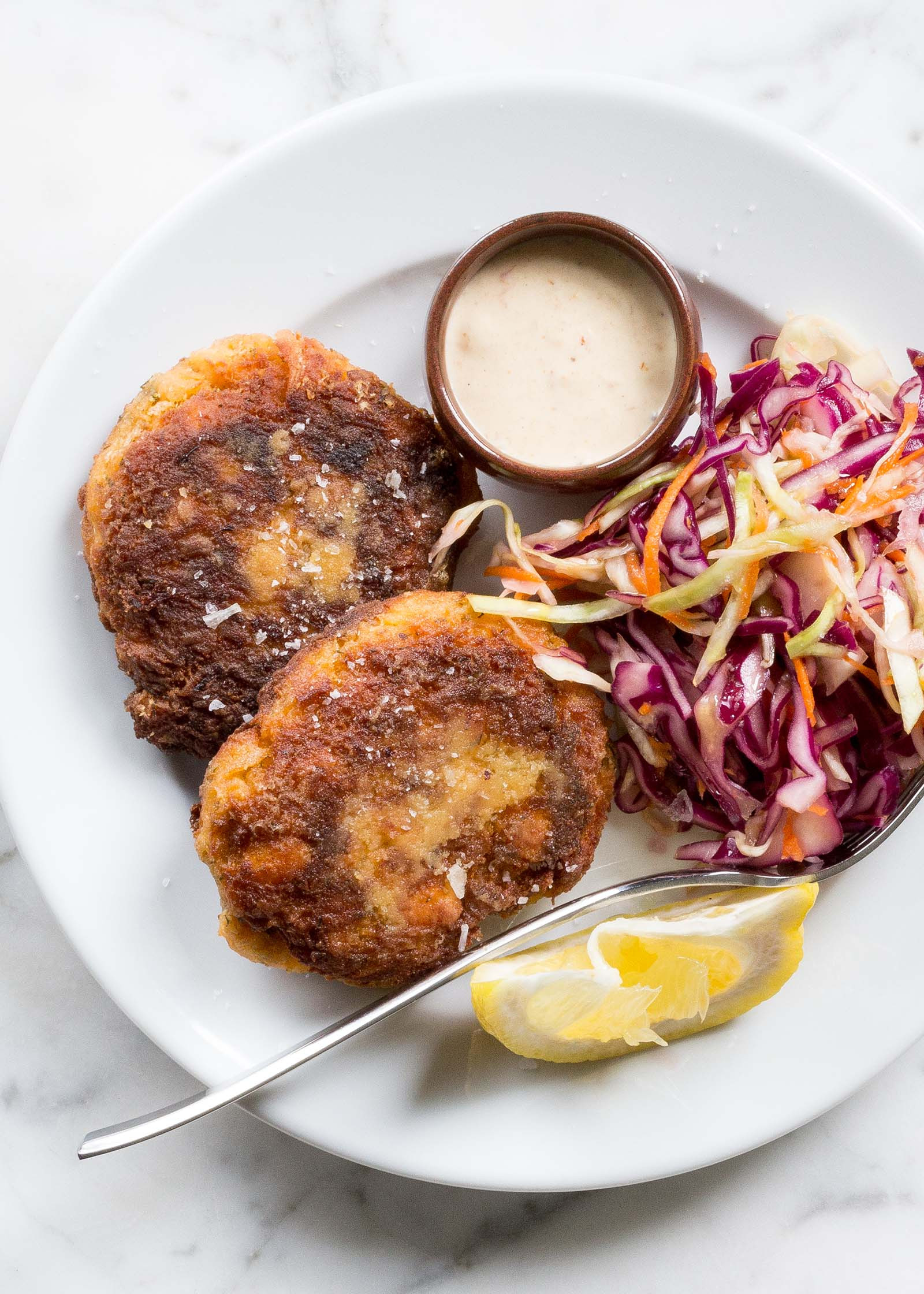 Fresh Salmon Patties
 Fresh Salmon Cakes with Spicy Mayo Recipe