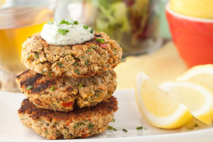 Fresh Salmon Patties
 25 Easy Recipes That Will Teach You How To Cook in 2014