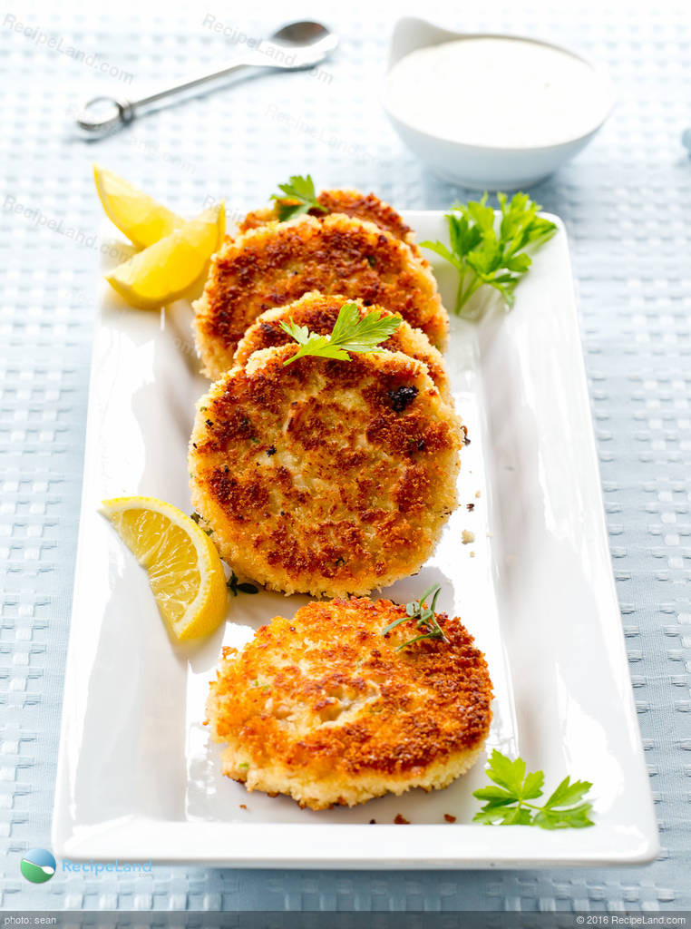 Fresh Salmon Patties
 Secret Fresh Salmon Cakes Recipe