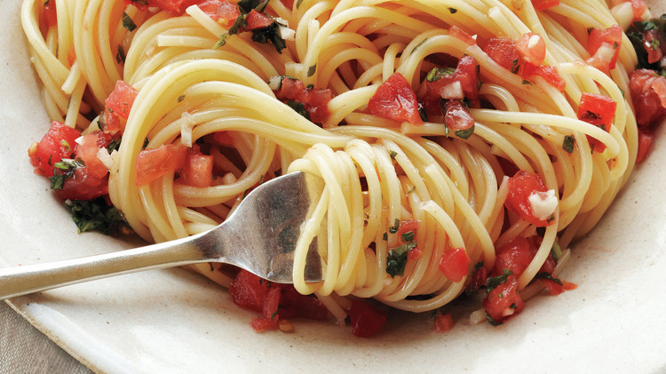 Fresh Tomato Pasta Sauce
 Pasta with Fresh Tomato Sauce