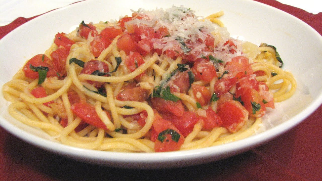 Fresh Tomato Pasta Sauce
 pasta sauce with fresh tomatoes and peppers
