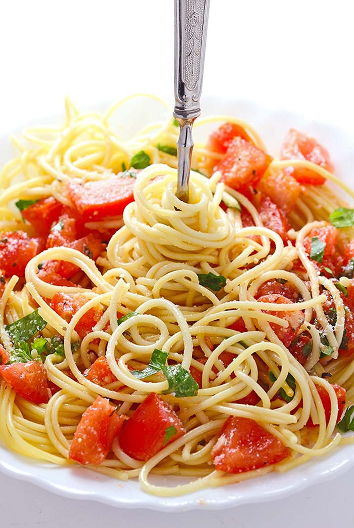 Fresh Tomato Pasta Sauce
 Pasta with Fresh Tomato Sauce Sugar Apron