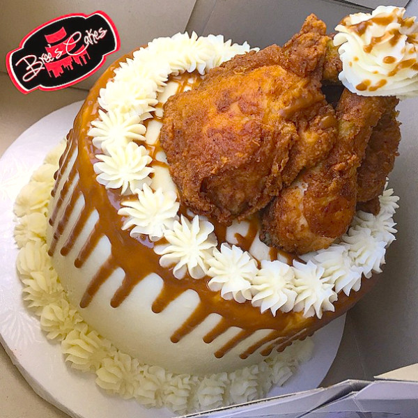 Fried Chicken Cake
 It Looks Like A Normal Cake — But When I Found Out Its